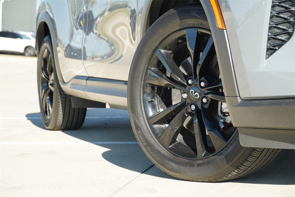 used 2025 INFINITI QX60 car, priced at $44,400