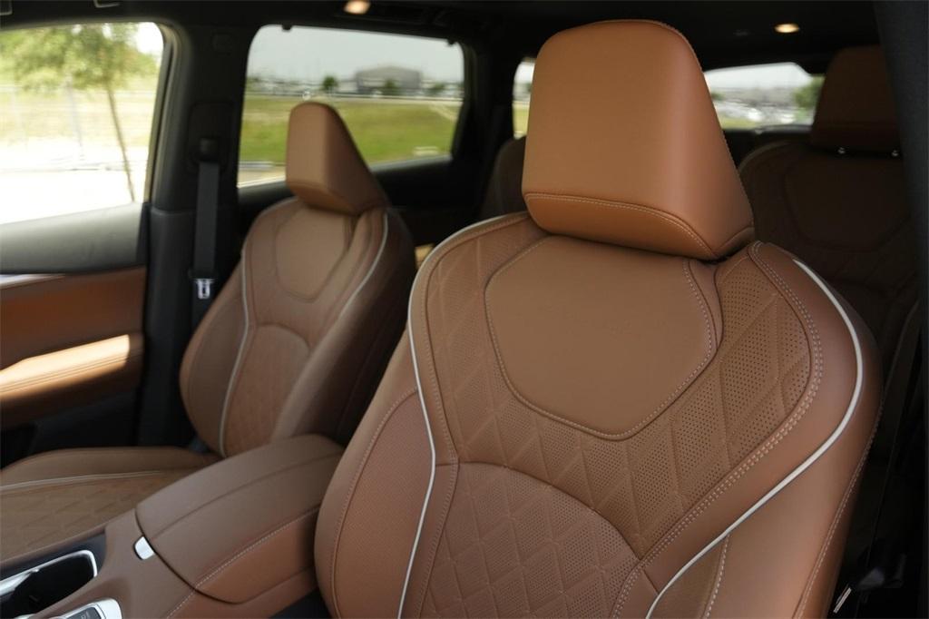 new 2025 INFINITI QX60 car, priced at $61,547