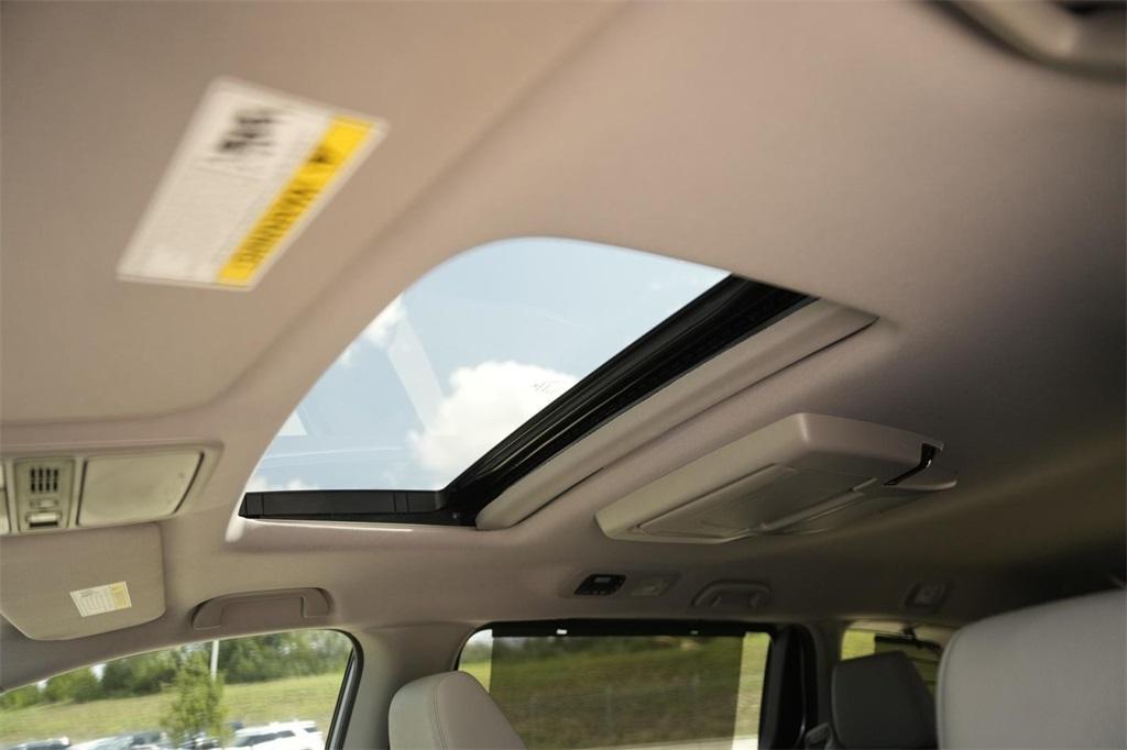 used 2022 Honda Odyssey car, priced at $34,000
