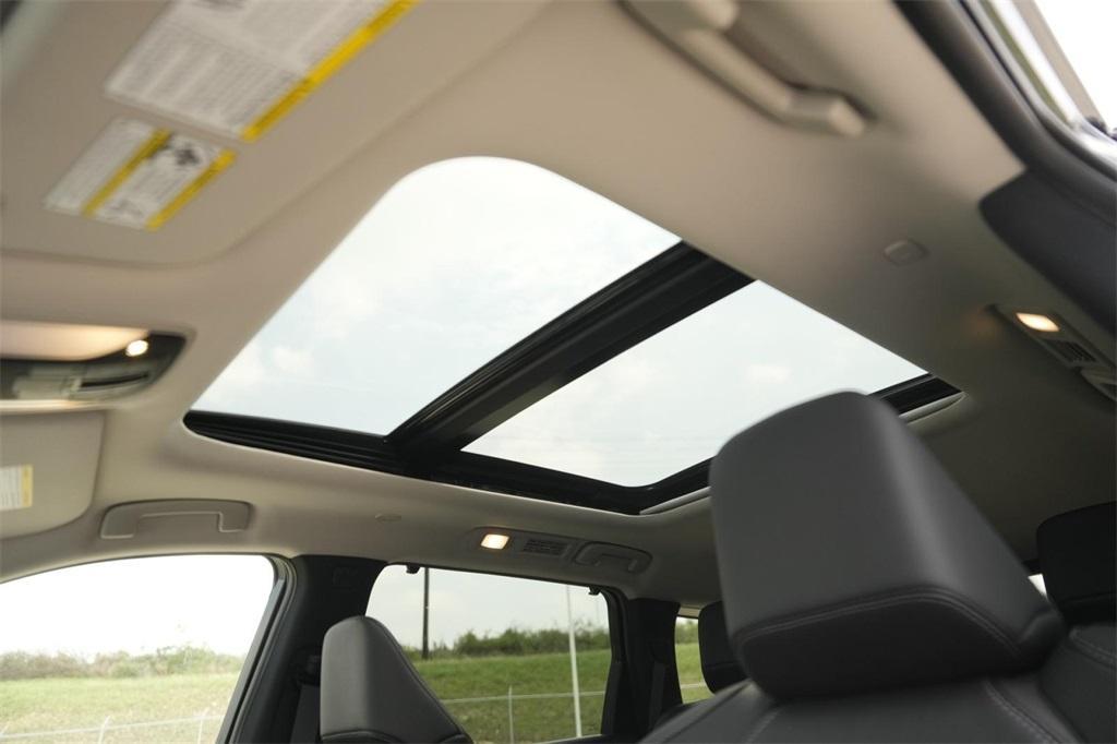 new 2025 INFINITI QX60 car, priced at $53,077