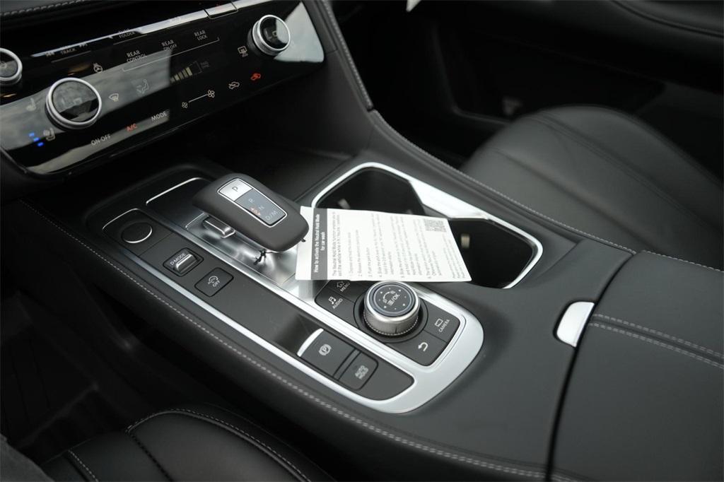 new 2025 INFINITI QX60 car, priced at $53,077