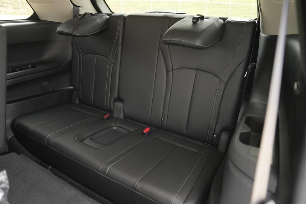 new 2025 INFINITI QX60 car, priced at $53,077