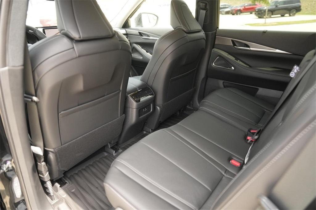 new 2025 INFINITI QX60 car, priced at $53,077
