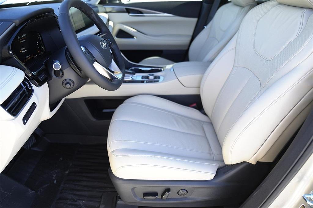used 2025 INFINITI QX60 car, priced at $49,670