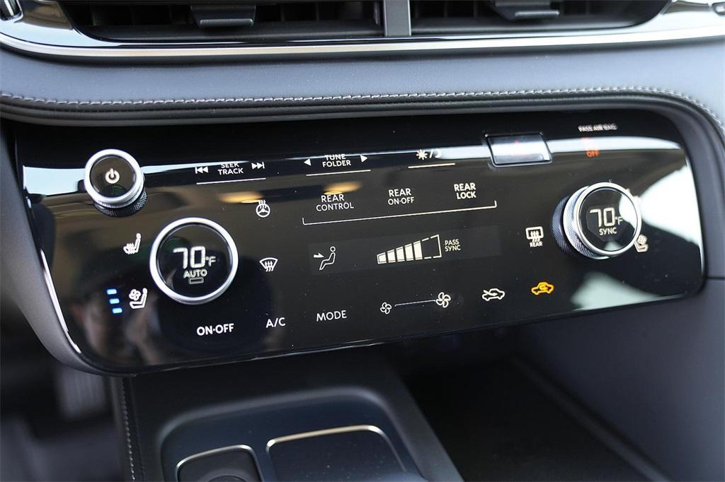 used 2025 INFINITI QX60 car, priced at $41,650