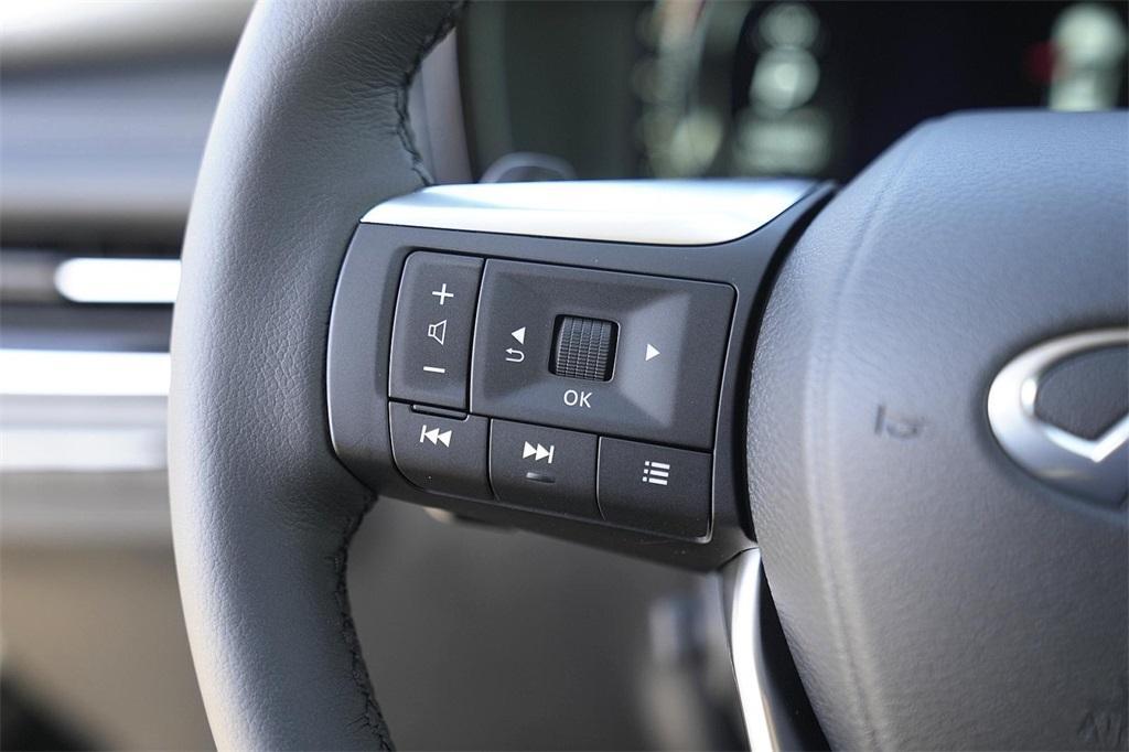 used 2025 INFINITI QX60 car, priced at $41,650