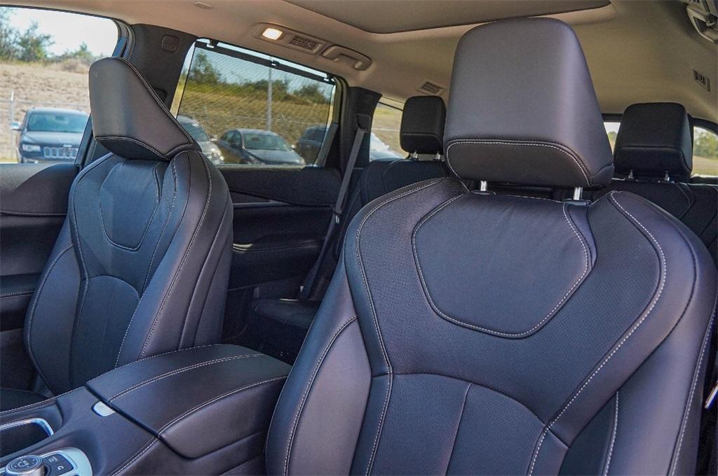 used 2025 INFINITI QX60 car, priced at $42,150