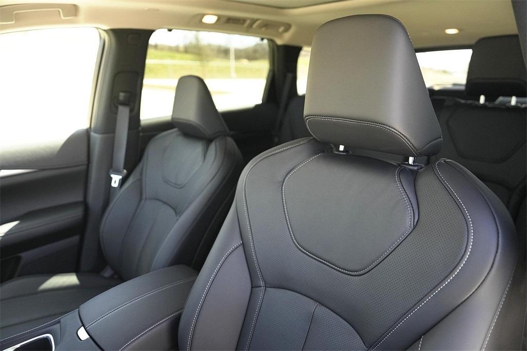 used 2025 INFINITI QX60 car, priced at $45,500