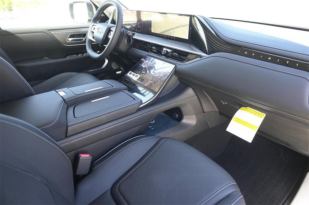 new 2025 INFINITI QX80 car, priced at $92,397