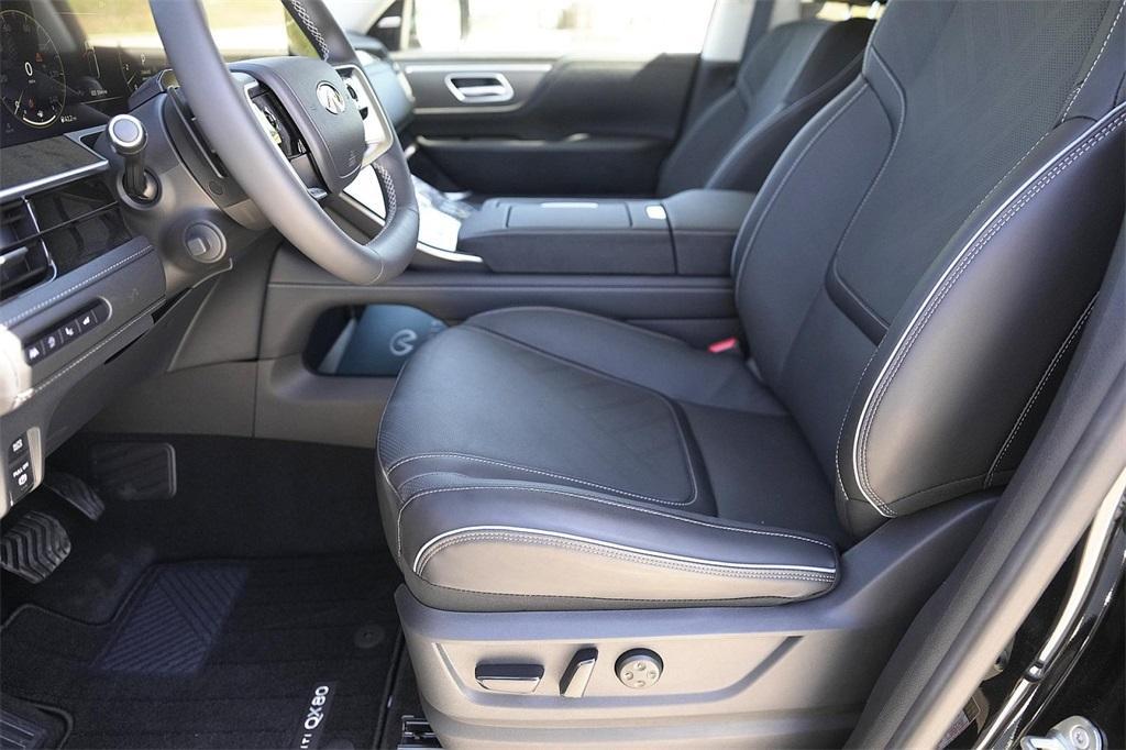 new 2025 INFINITI QX80 car, priced at $92,397