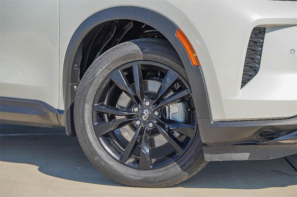 used 2025 INFINITI QX60 car, priced at $43,350