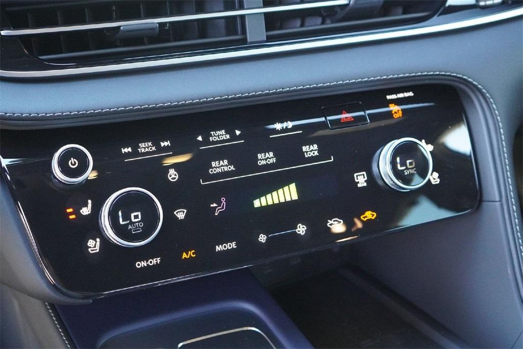 new 2026 INFINITI QX60 car, priced at $65,300