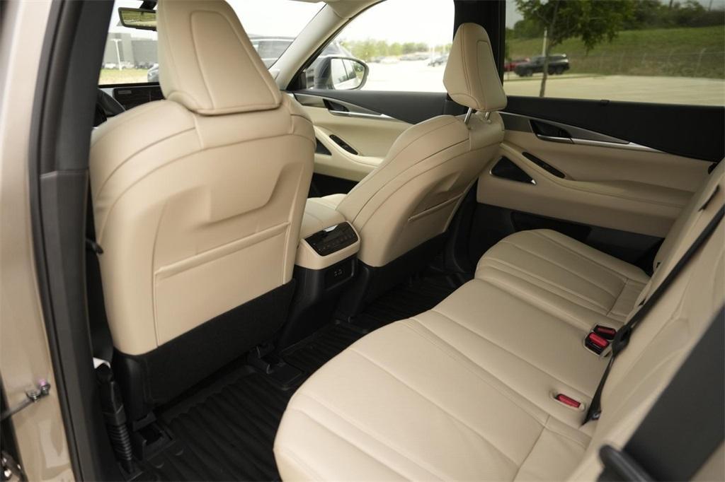 new 2025 INFINITI QX60 car, priced at $56,577