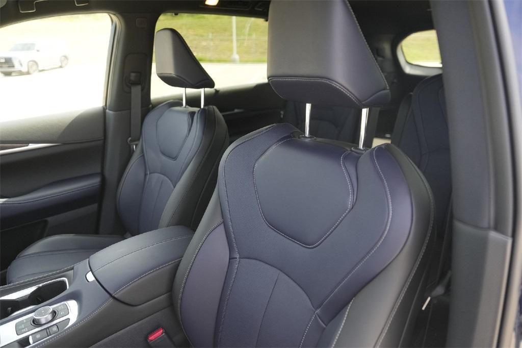 new 2026 INFINITI QX60 car, priced at $67,082