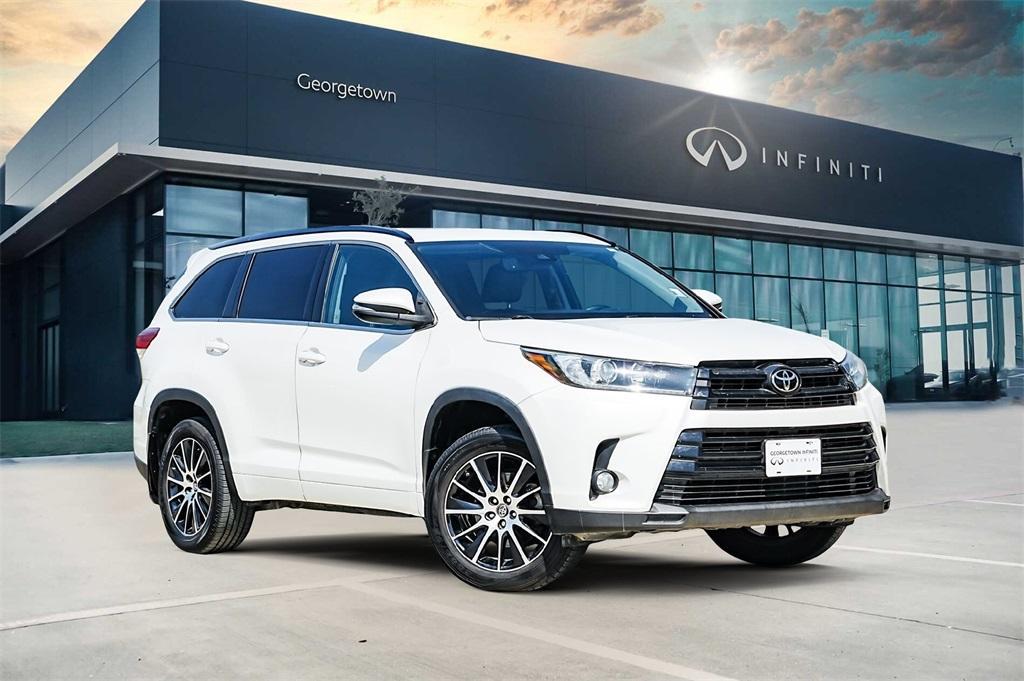 used 2018 Toyota Highlander car, priced at $18,650