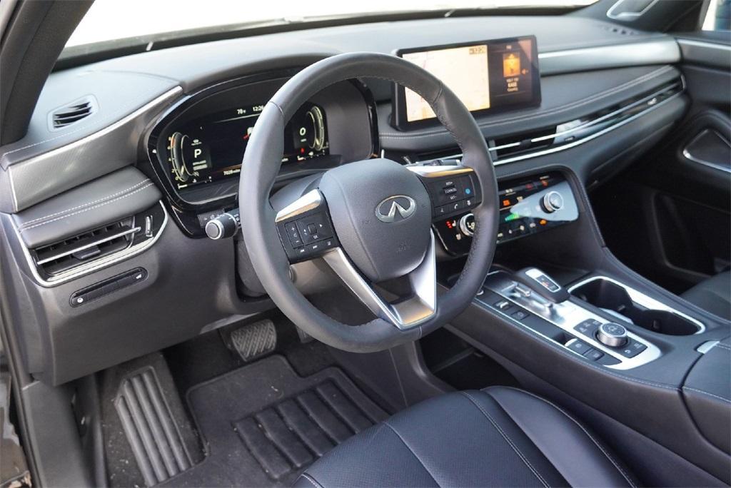 used 2025 INFINITI QX60 car, priced at $45,950