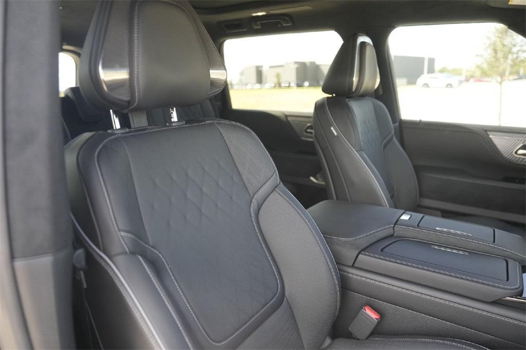 new 2025 INFINITI QX80 car, priced at $98,587