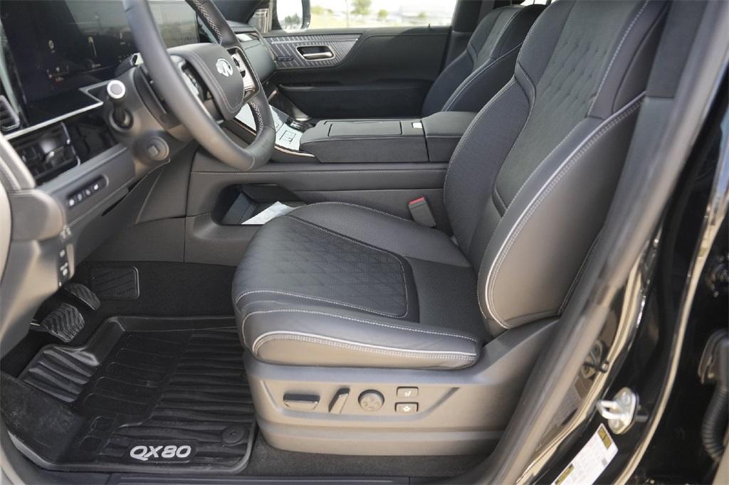 new 2025 INFINITI QX80 car, priced at $98,587