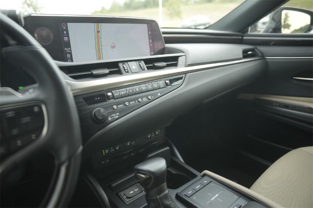 used 2019 Lexus ES 350 car, priced at $27,650