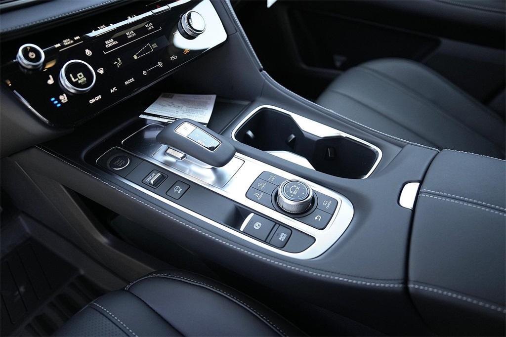 used 2025 INFINITI QX60 car, priced at $43,850