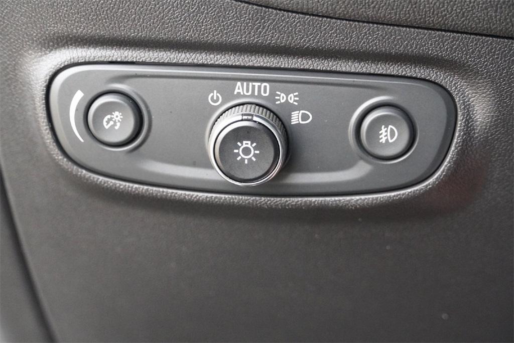 used 2021 Chevrolet Equinox car, priced at $18,800