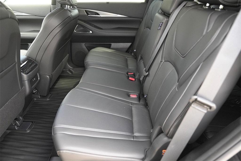 new 2025 INFINITI QX60 car, priced at $60,577