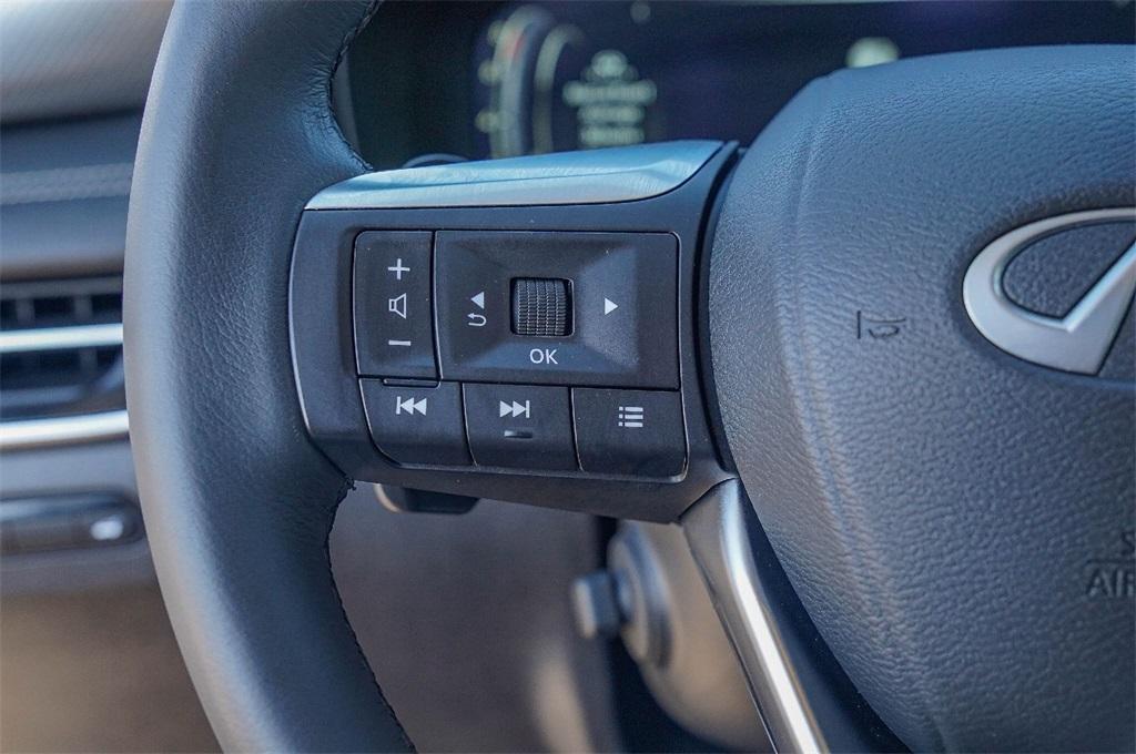 used 2025 INFINITI QX60 car, priced at $43,950