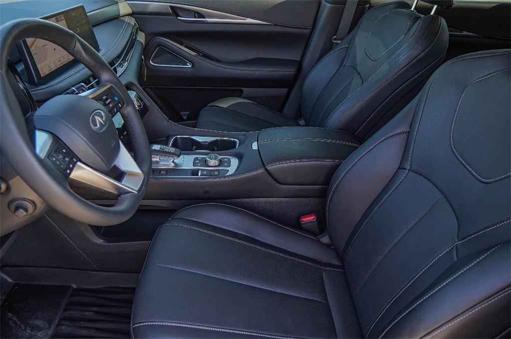used 2025 INFINITI QX60 car, priced at $43,950