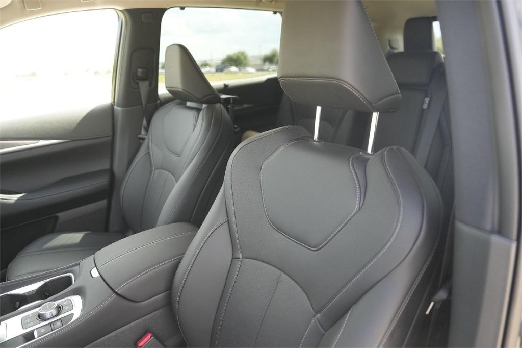 new 2026 INFINITI QX60 car, priced at $64,182