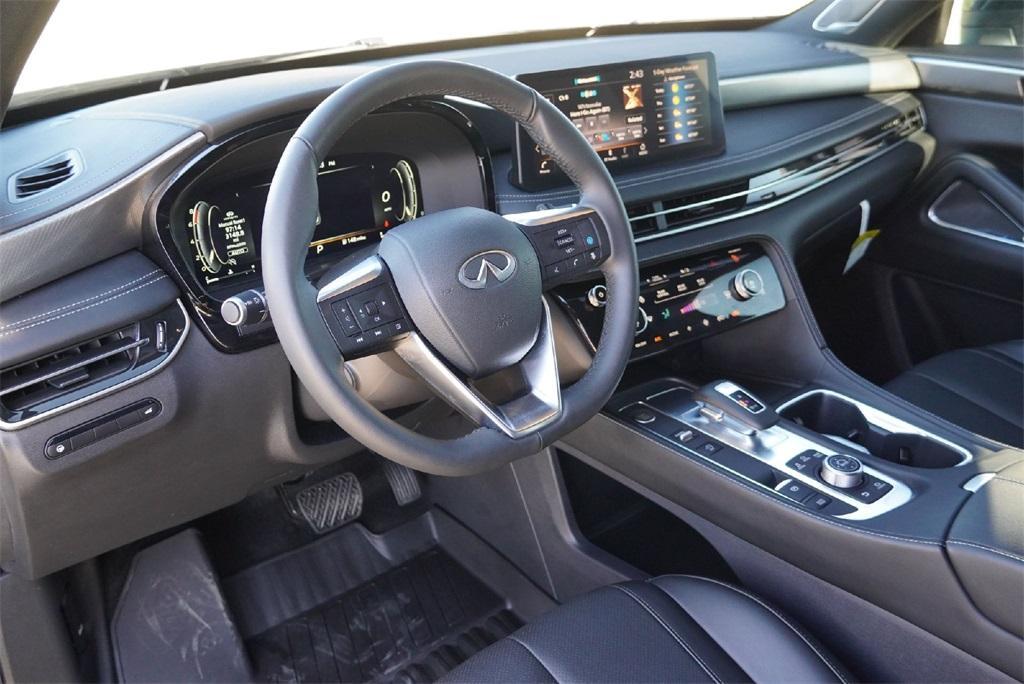 used 2025 INFINITI QX60 car, priced at $45,900