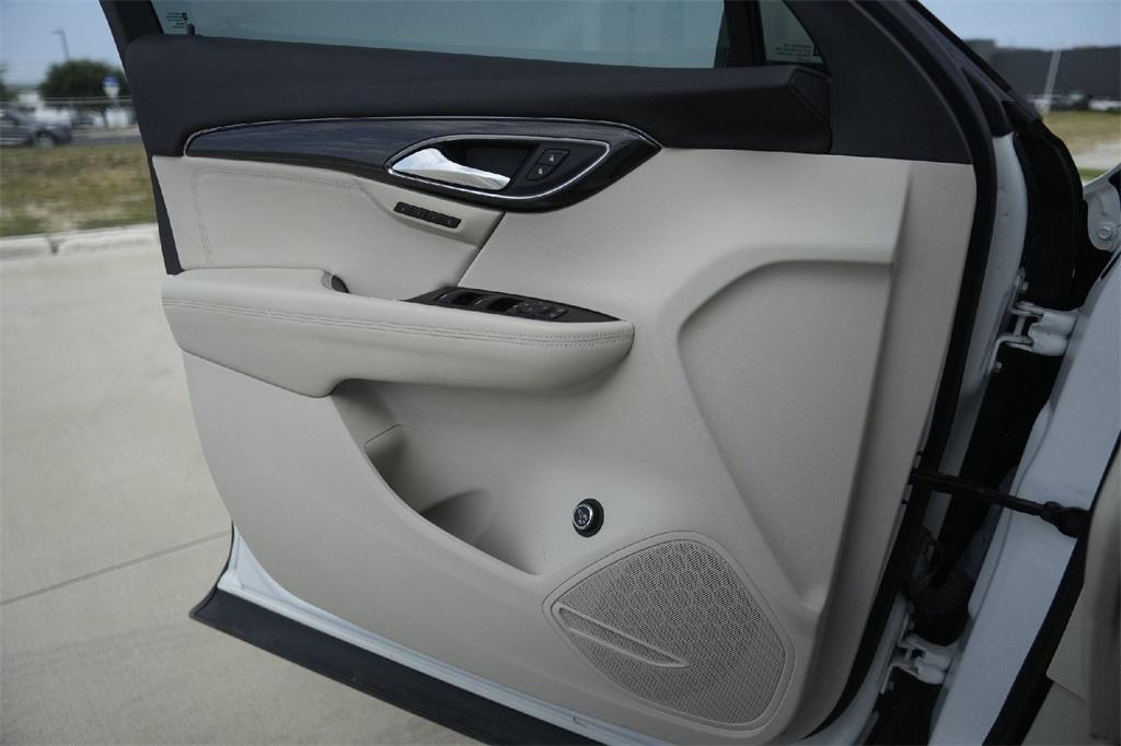 used 2023 Buick Envision car, priced at $27,700