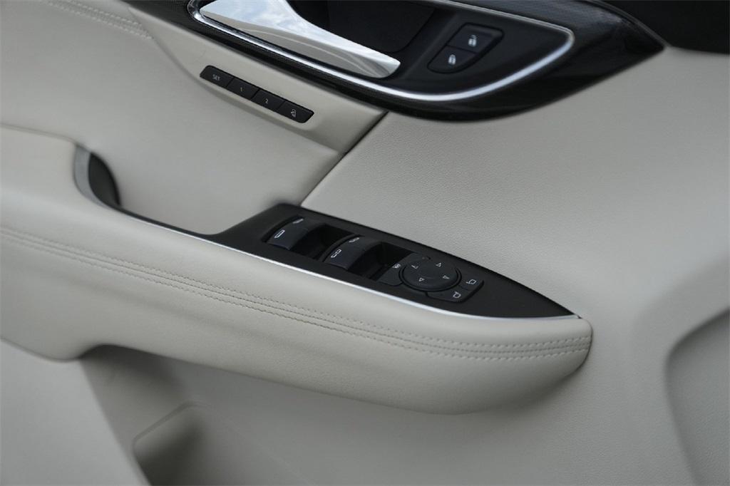 used 2023 Buick Envision car, priced at $27,700