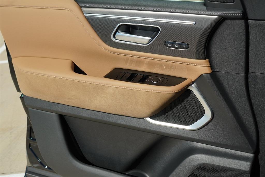 new 2026 INFINITI QX80 car, priced at $97,940