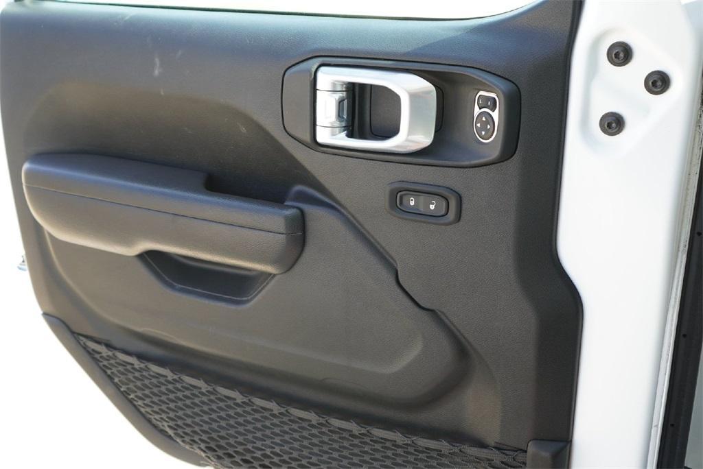 used 2022 Jeep Wrangler Unlimited car, priced at $39,950