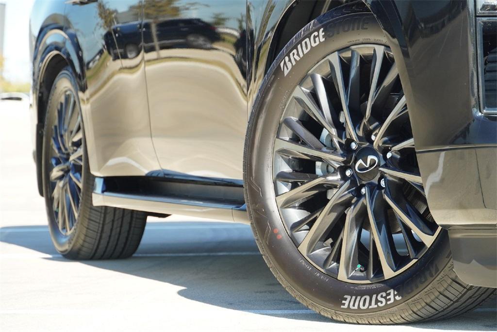 new 2026 INFINITI QX80 car, priced at $116,015