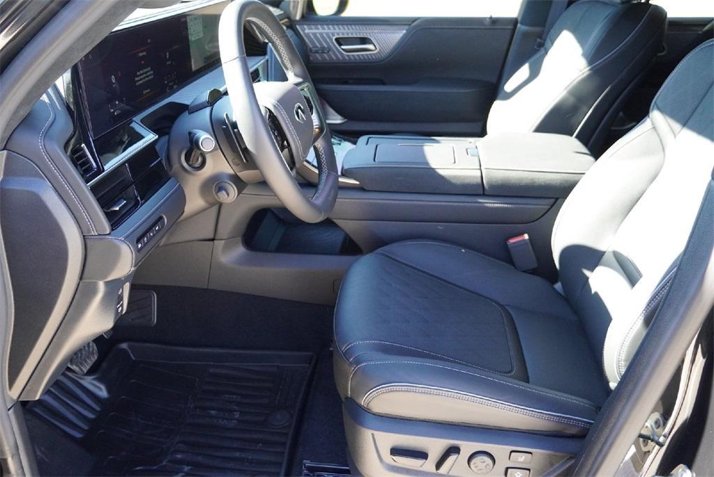 new 2026 INFINITI QX80 car, priced at $116,015