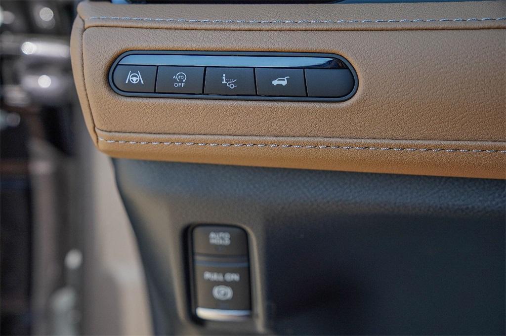 new 2026 INFINITI QX80 car, priced at $97,575