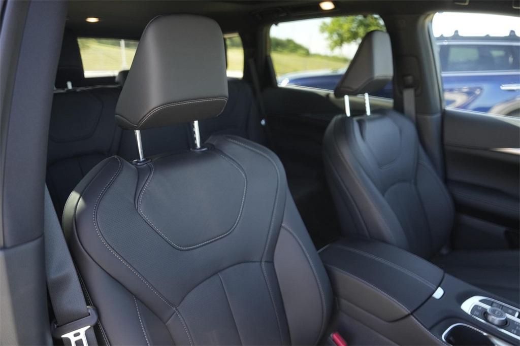 new 2025 INFINITI QX60 car, priced at $54,977