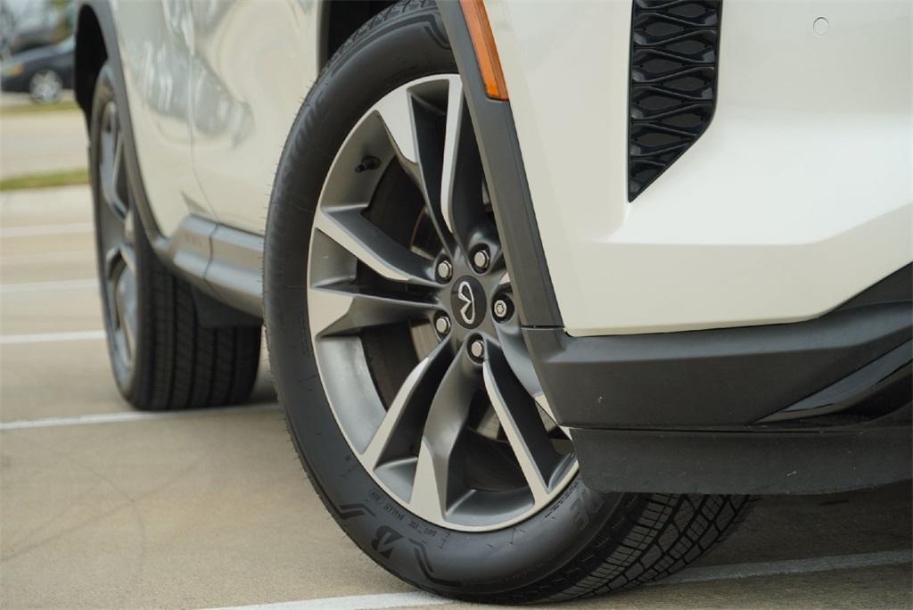 new 2025 INFINITI QX50 car, priced at $48,667