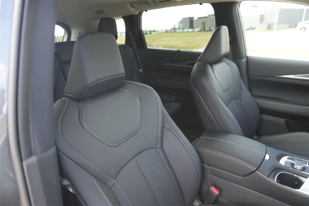 new 2026 INFINITI QX60 car, priced at $62,587