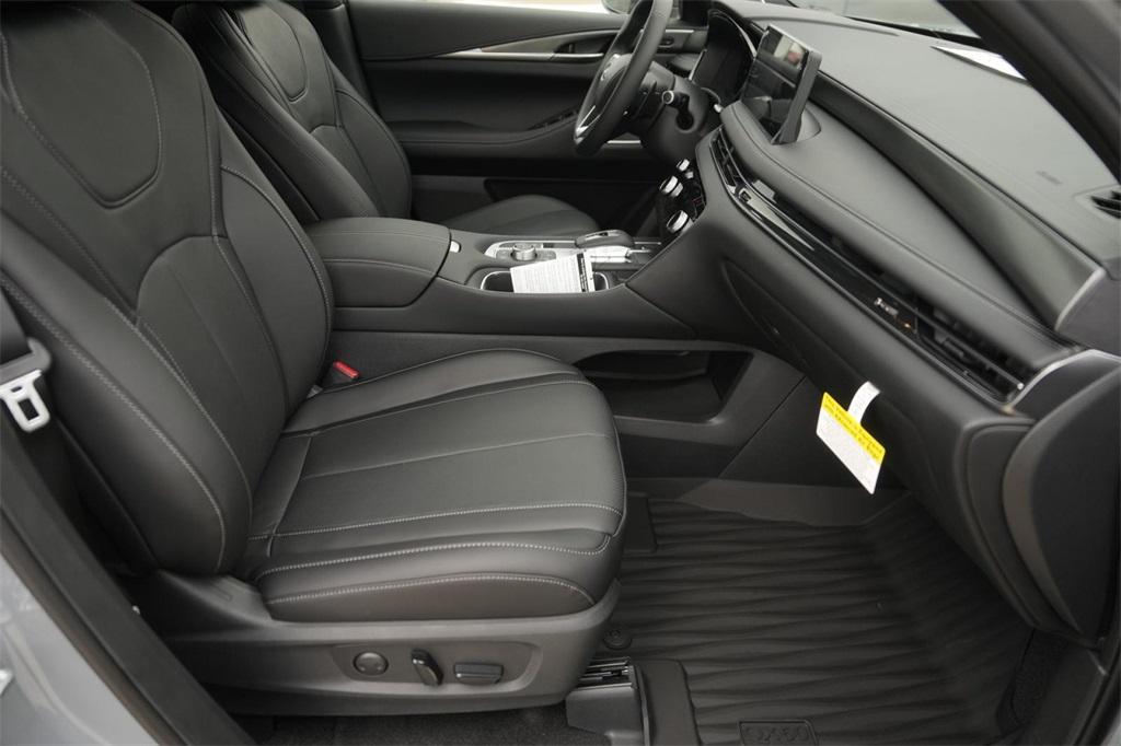 new 2025 INFINITI QX60 car, priced at $56,977