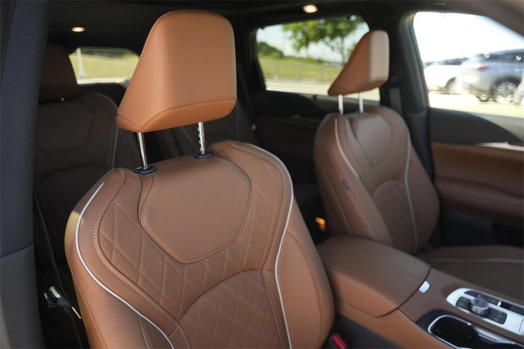 new 2025 INFINITI QX60 car, priced at $61,547