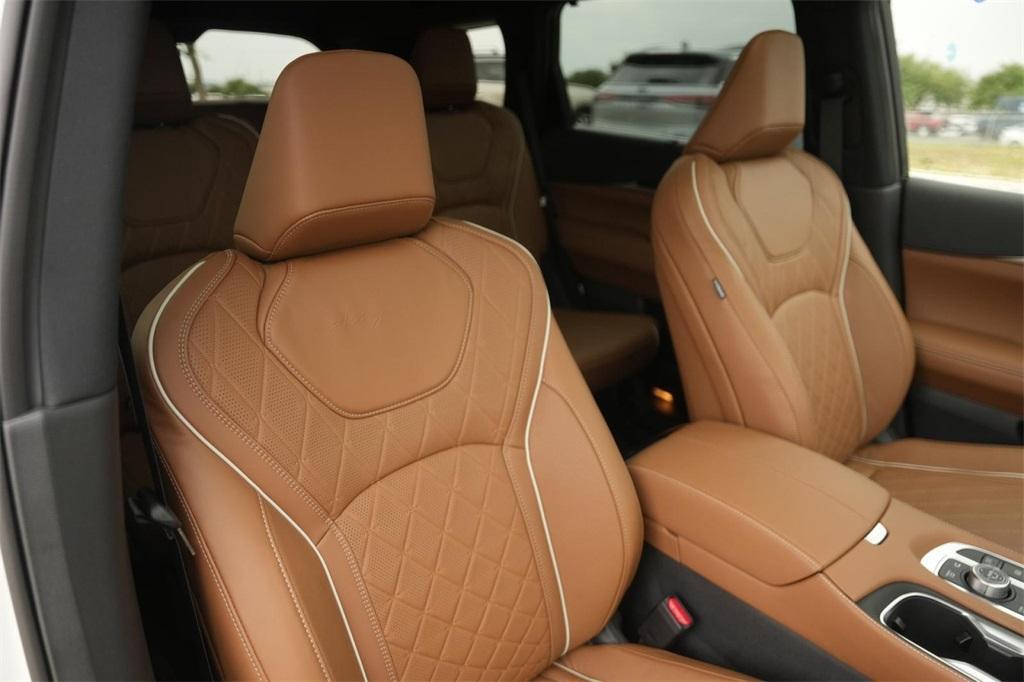 new 2025 INFINITI QX60 car, priced at $61,547