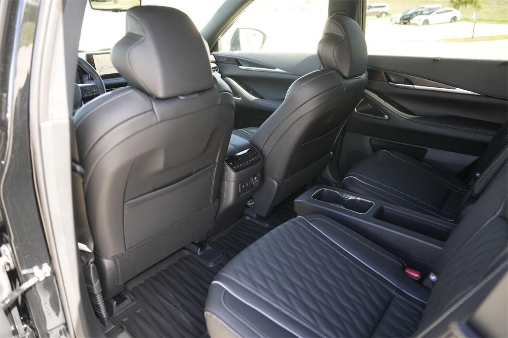 new 2026 INFINITI QX60 car, priced at $70,197