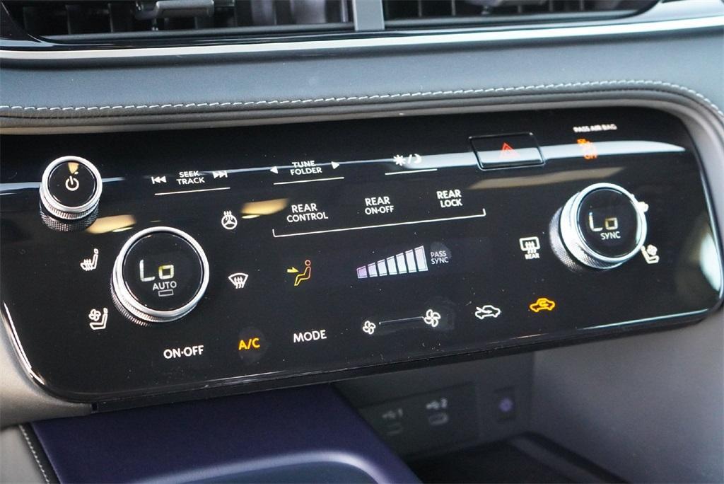 used 2025 INFINITI QX60 car, priced at $44,400