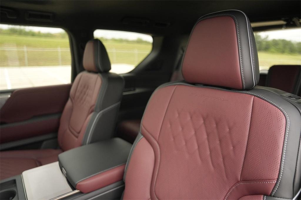 new 2025 INFINITI QX80 car, priced at $116,842