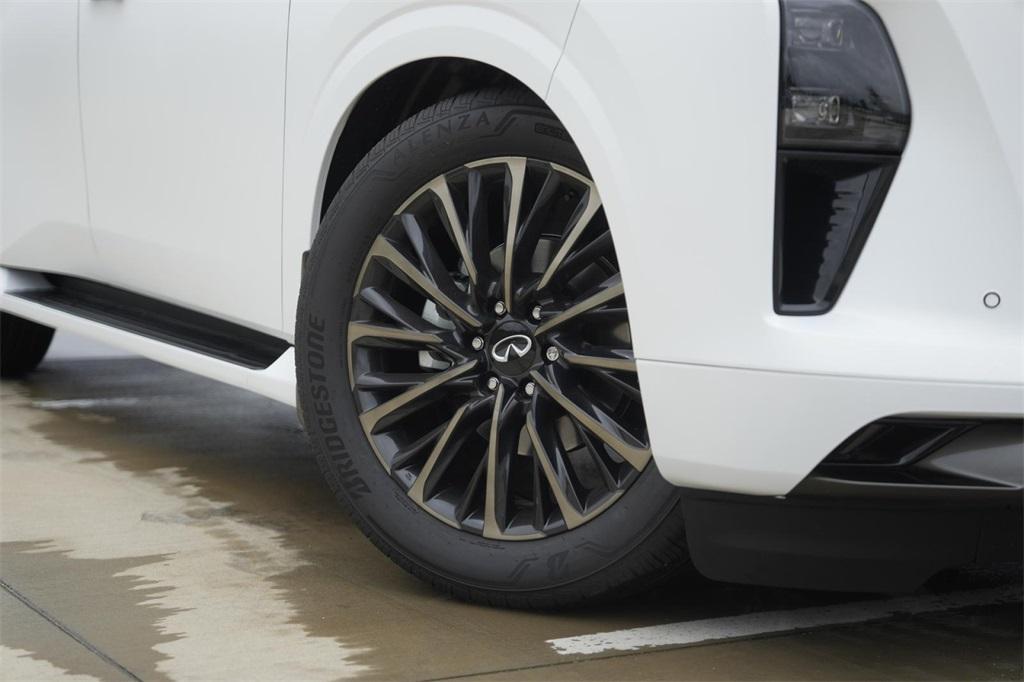 new 2025 INFINITI QX80 car, priced at $116,842