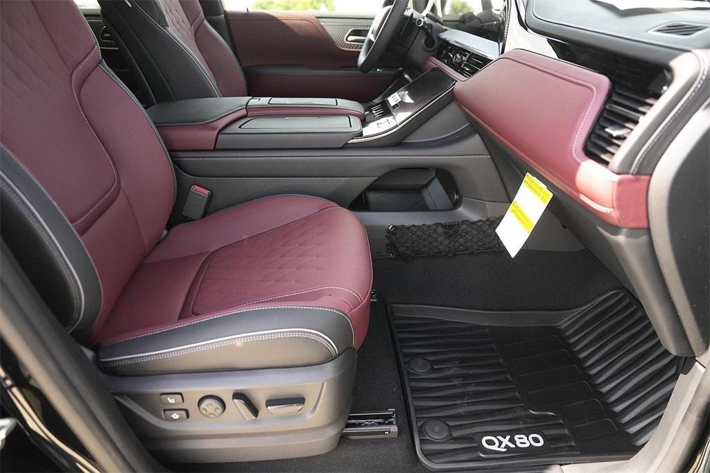 new 2025 INFINITI QX80 car, priced at $110,847
