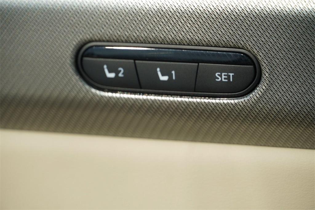 used 2025 INFINITI QX60 car, priced at $45,900