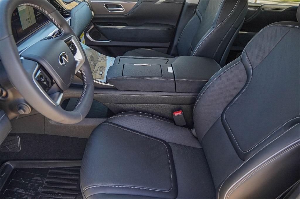 new 2026 INFINITI QX80 car, priced at $96,440